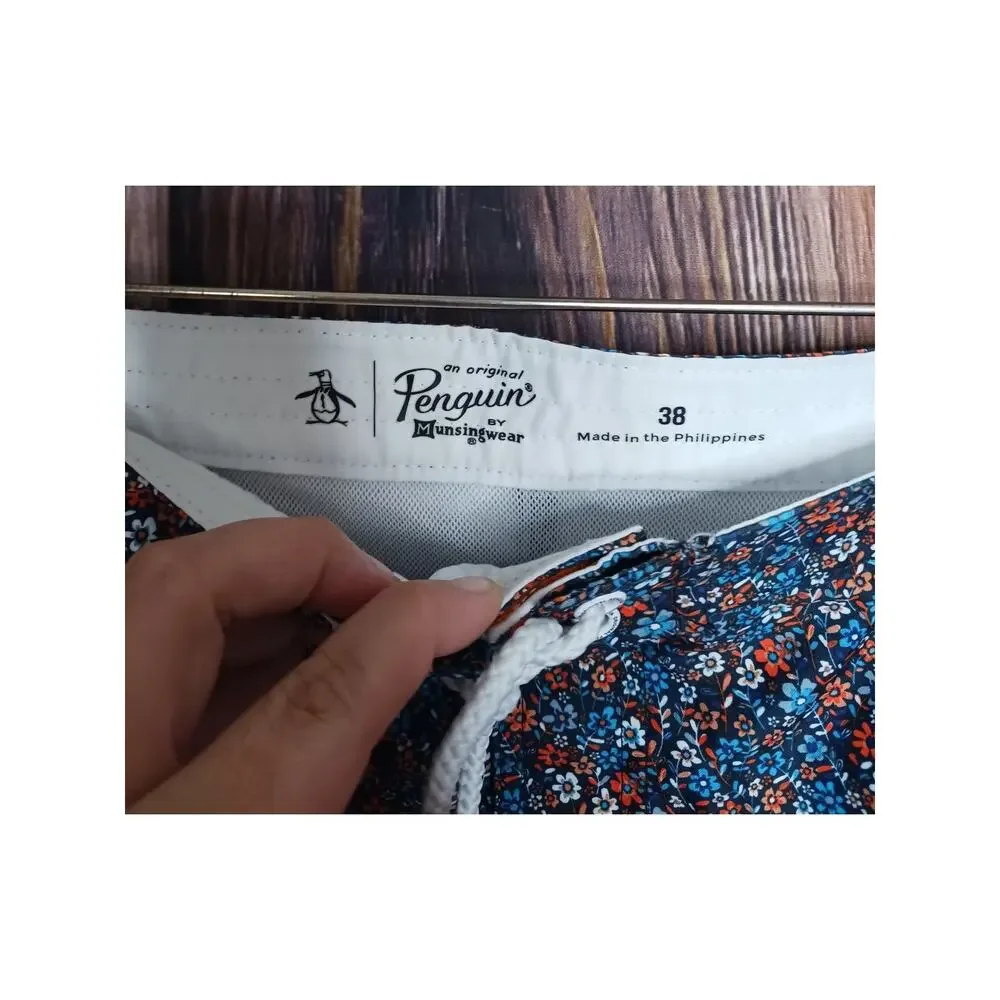 Pengiun All over Floral Print Short Swim‎ Trunks Size 38
